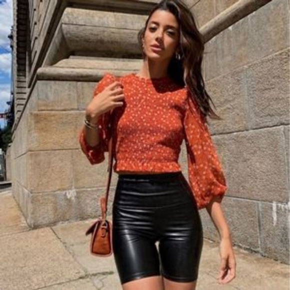 ARITZIA WILFRED Lilith Tempest Floral Roses Green Blouse Size Extra Small - Picture 6 of 9